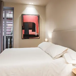 https://ferrini-home-piazza-trento.catania-hotels.net
